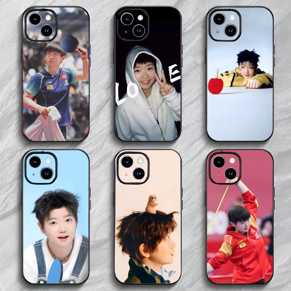 Table Tennis Champion - 卓球選手孫穎莎風スマホケース ブラックマット 薄型 耐衝撃 iPhone17 16