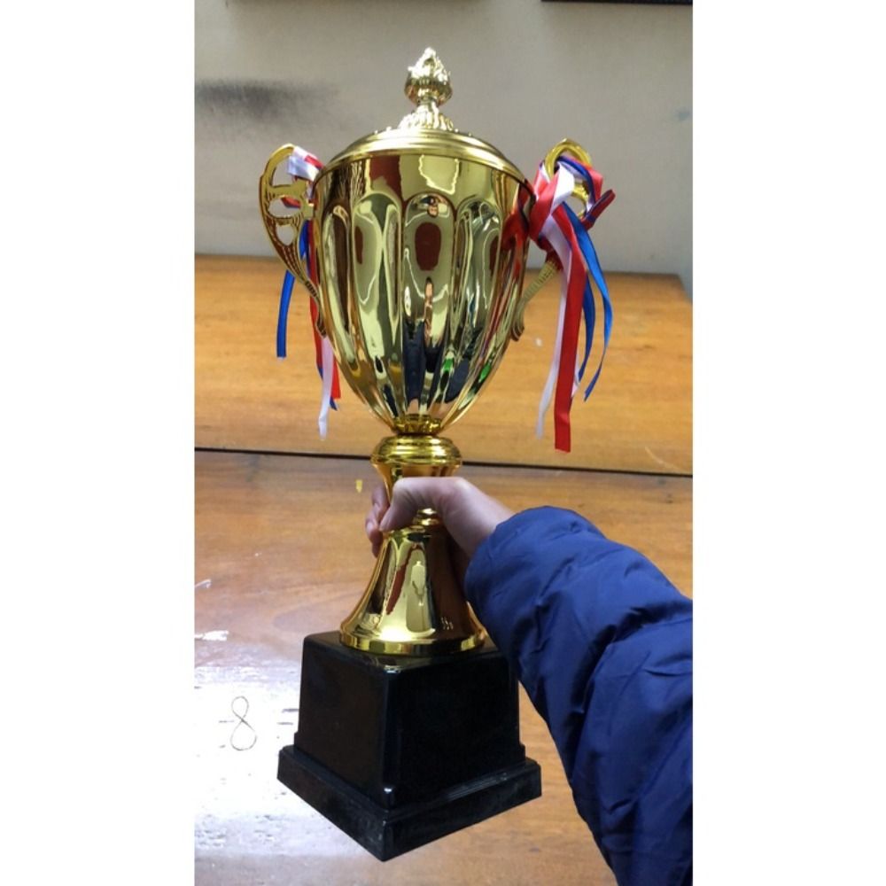新しいスポーツゲーム ゴールドトロフィー賞 チャンピオン 蓋 - Table Tennis Champion のレビューと価格
